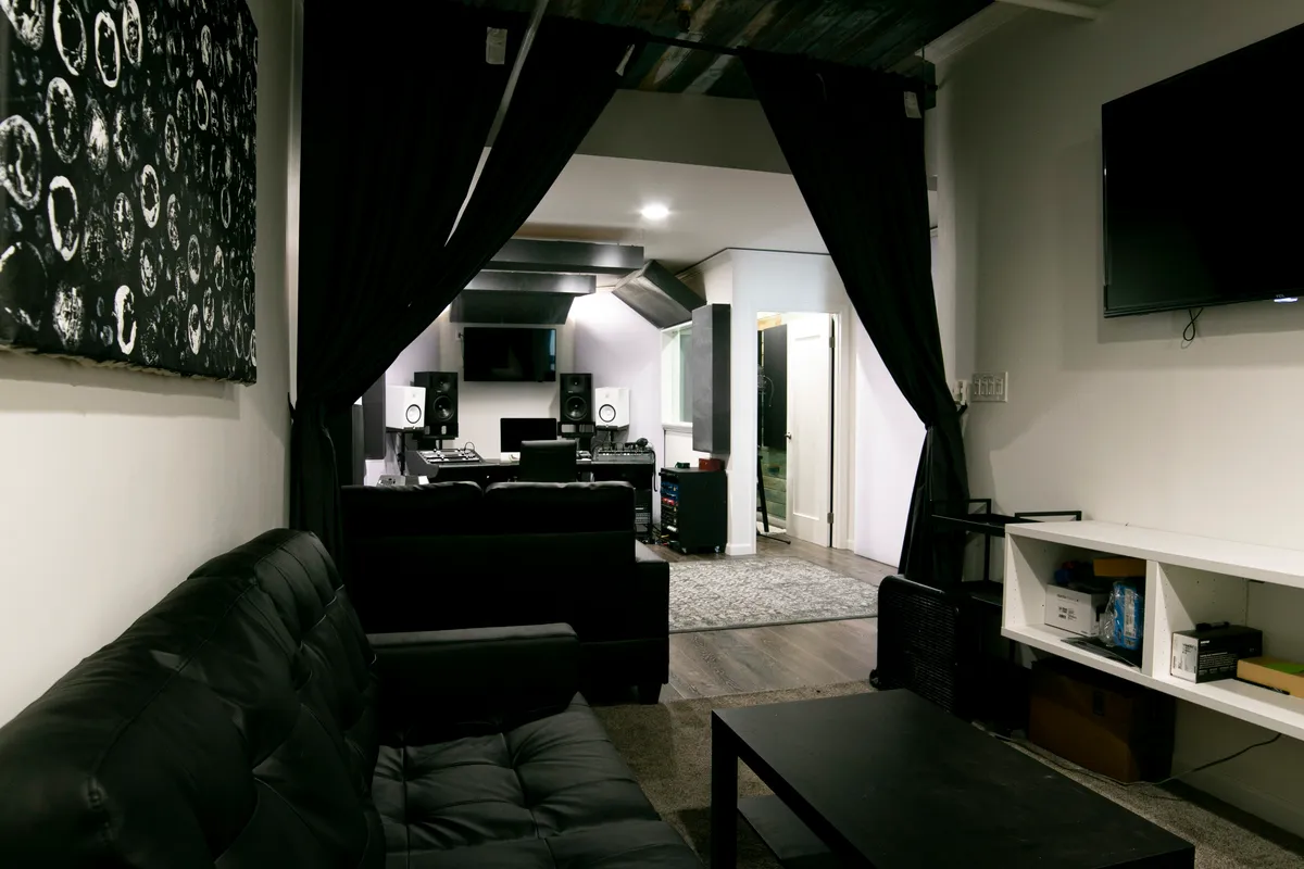 Apex Arts Studios (Studio A)