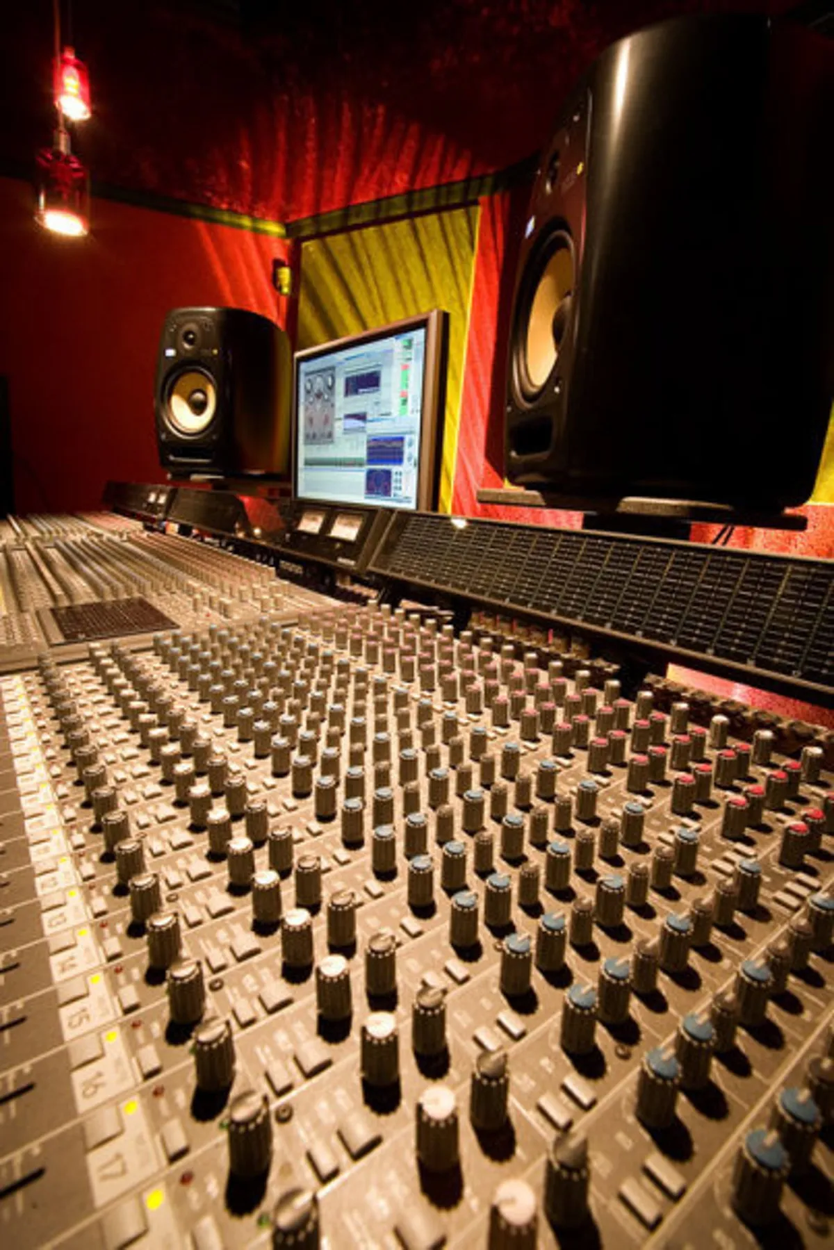 ArtiSans Label Studios