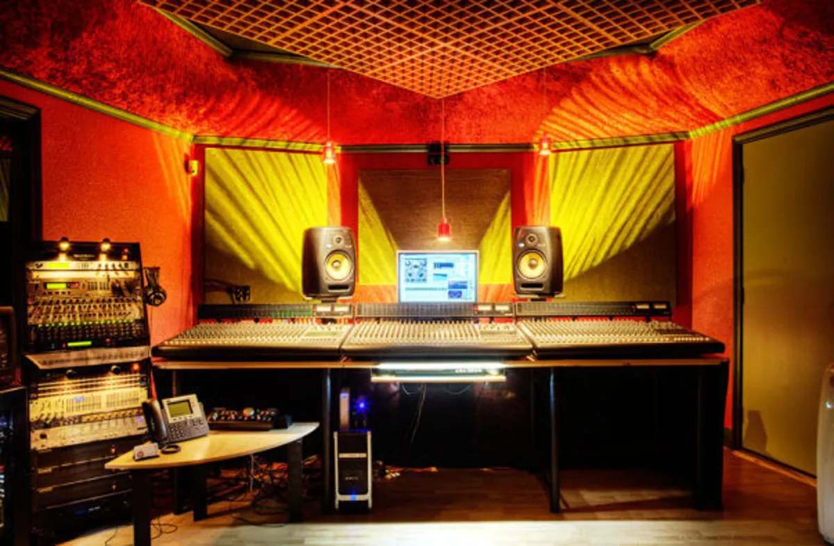 ArtiSans Label Studios