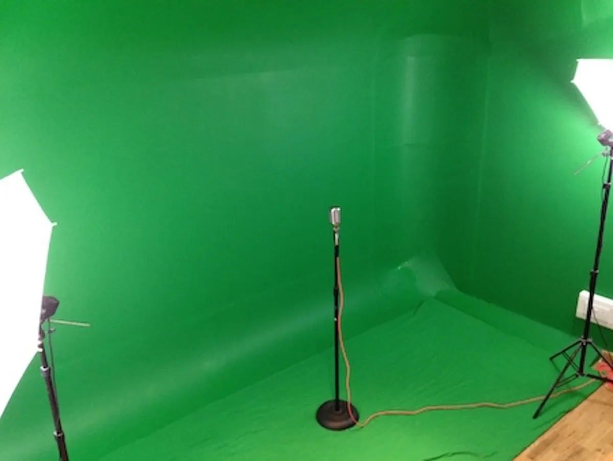 Born in a Barn Studio