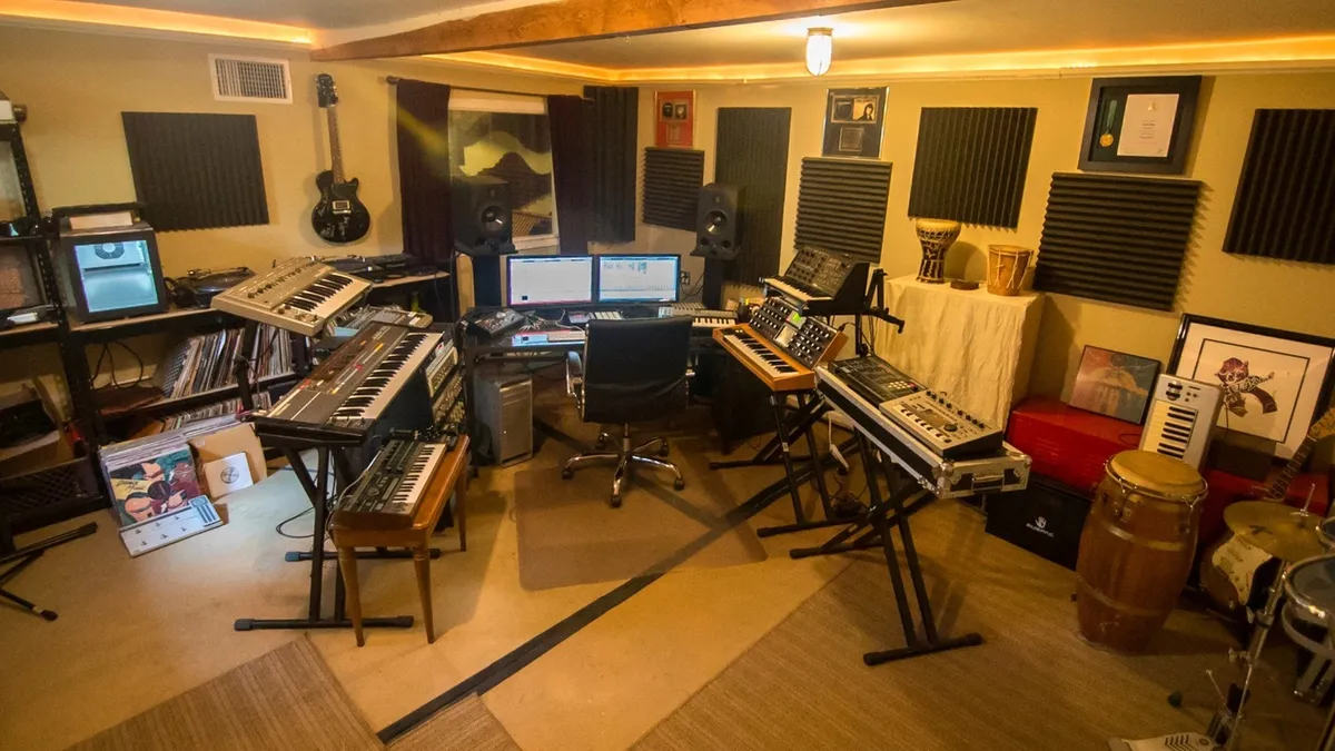 Camero Studios (Private Recording Studio)