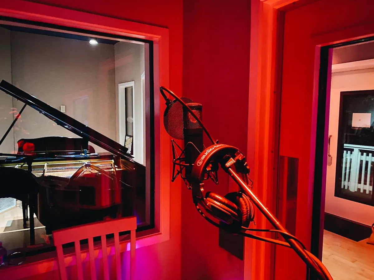 Clubhouse Music Studio (Studio B)