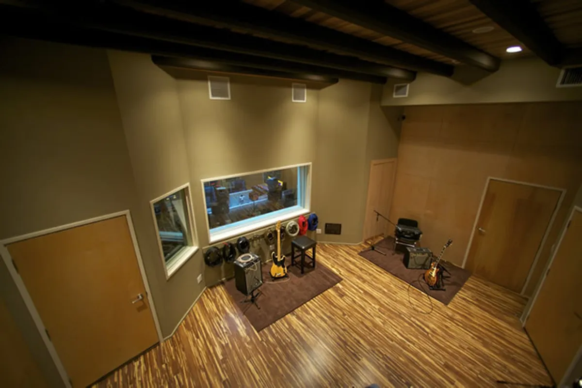 CREW STUDIOS