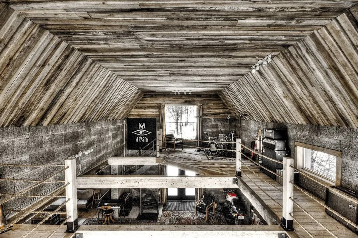 Exceptional residential studio in Morin Heights, Quebec