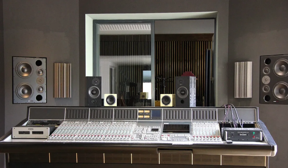 Floating Stones Productions Studio