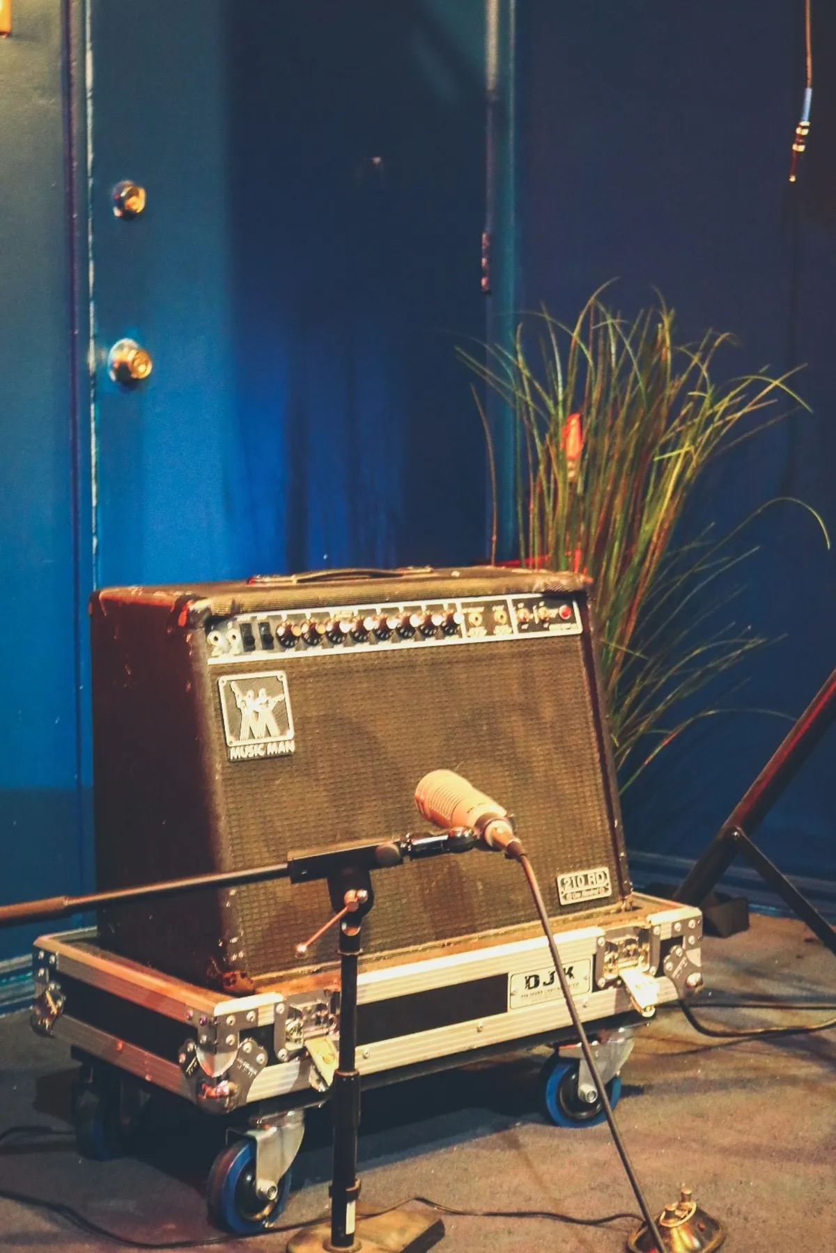 Great Studio With Great Equipment Right off Sunset Blvd