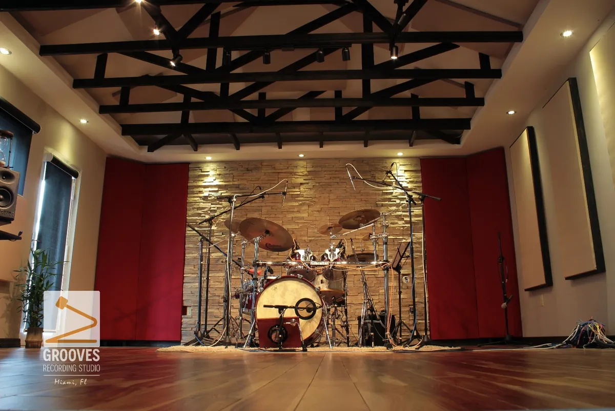 Grooves Recording Studio