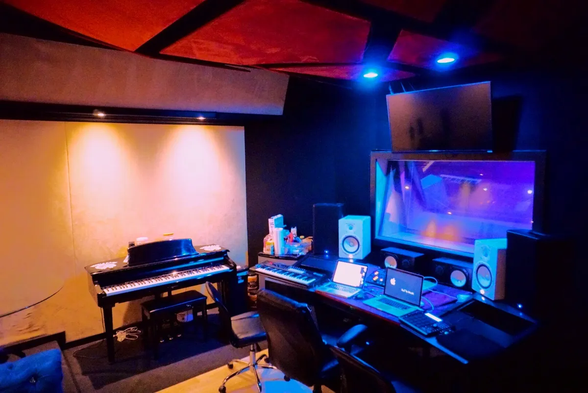 Heart of Hollywood Recording Studio (Studio B)