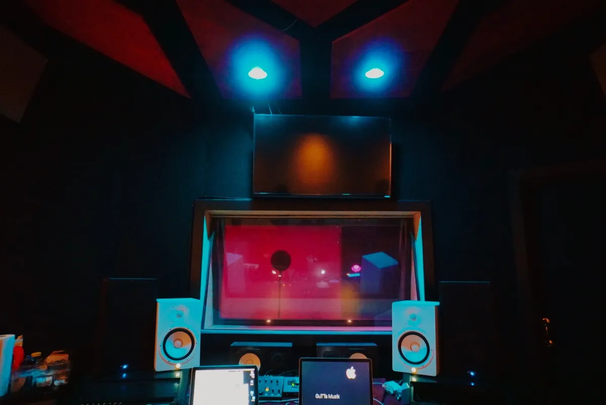 Heart of Hollywood Recording Studio (Studio B)