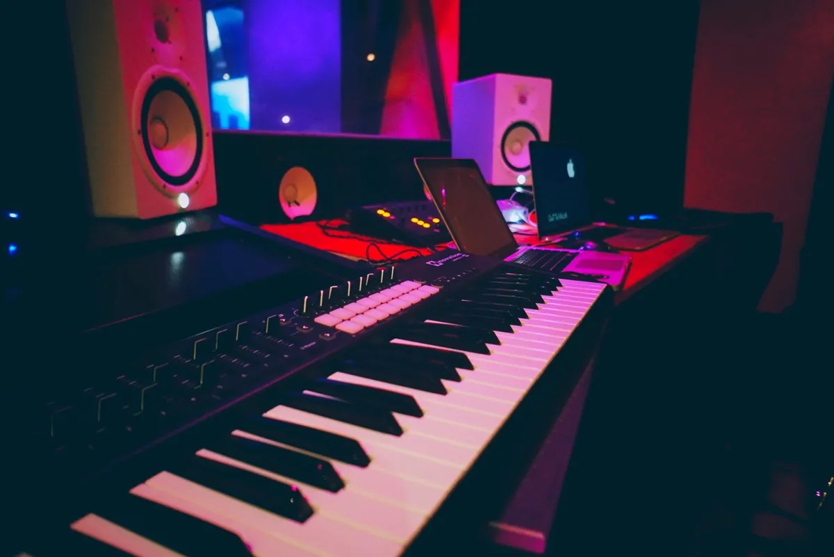 Heart of Hollywood Recording Studio (Studio B)