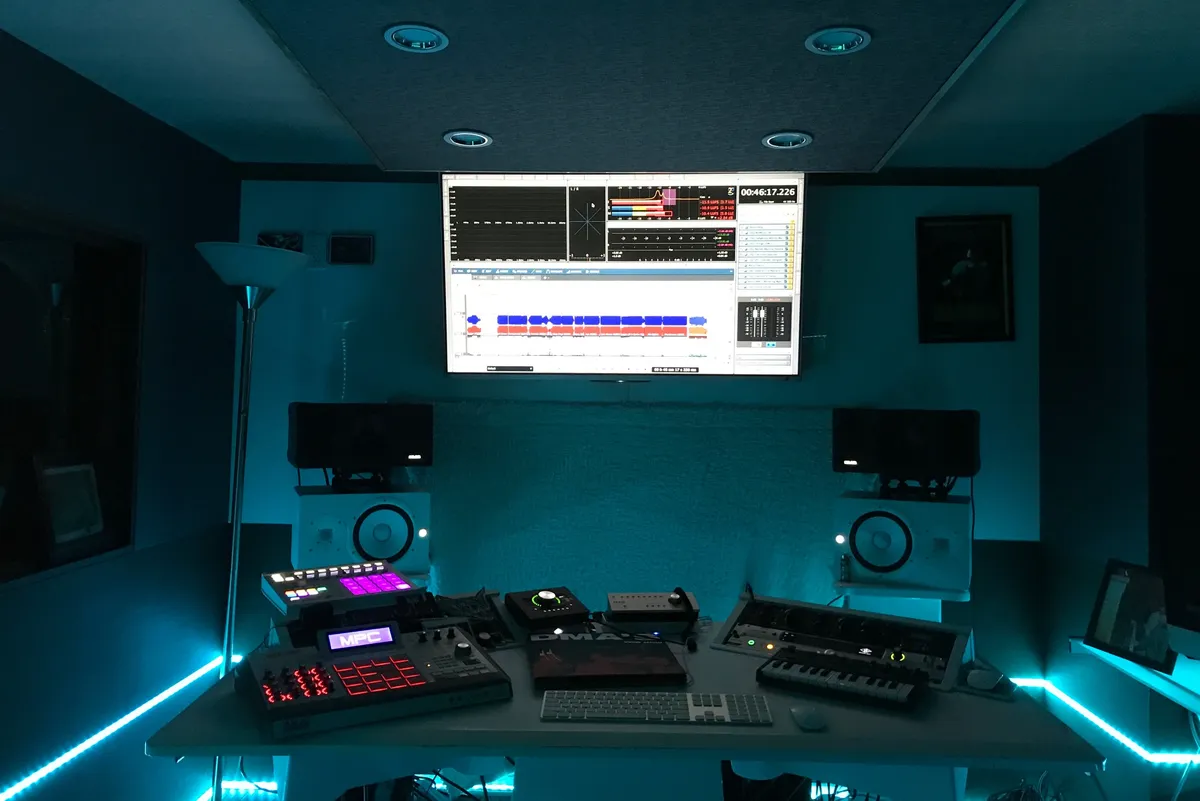 Hollywood Oasis Studio