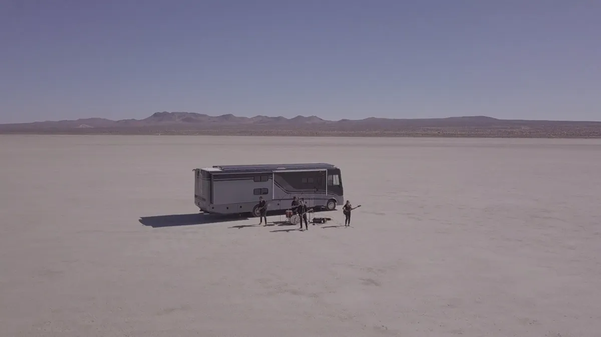 LAGOODVIBE SOLAR STUDIO (Mobile Studio)