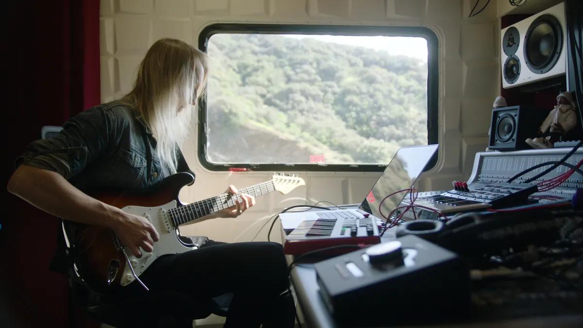 Mobile Sessions (Mobile Studio w/ SSL)