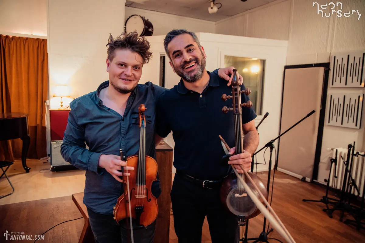 Neon Nursery Studios - Berlin