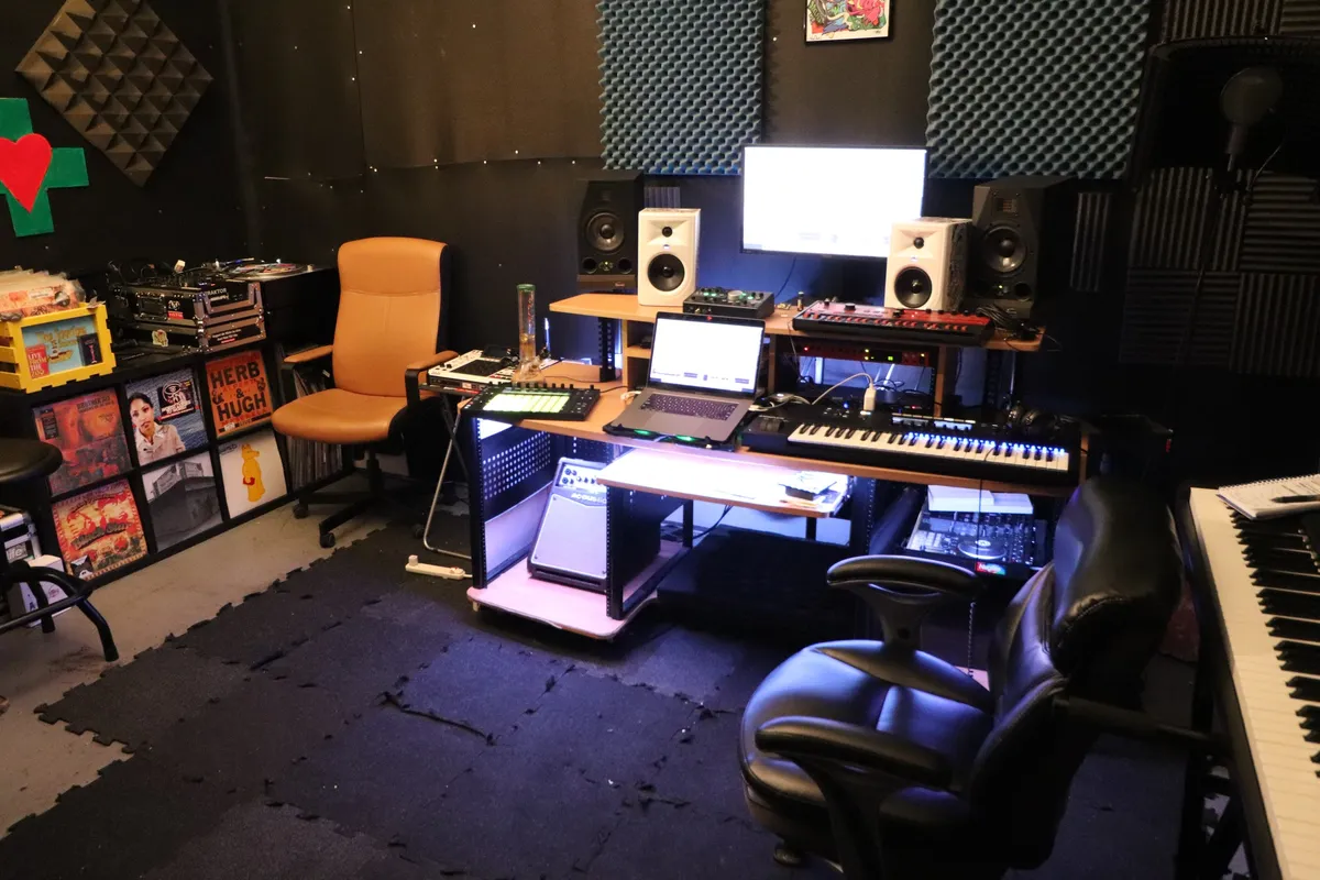 NugLife Studios LA [The Beat Dispensary]