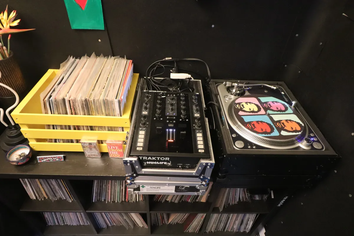 NugLife Studios LA [The Beat Dispensary]