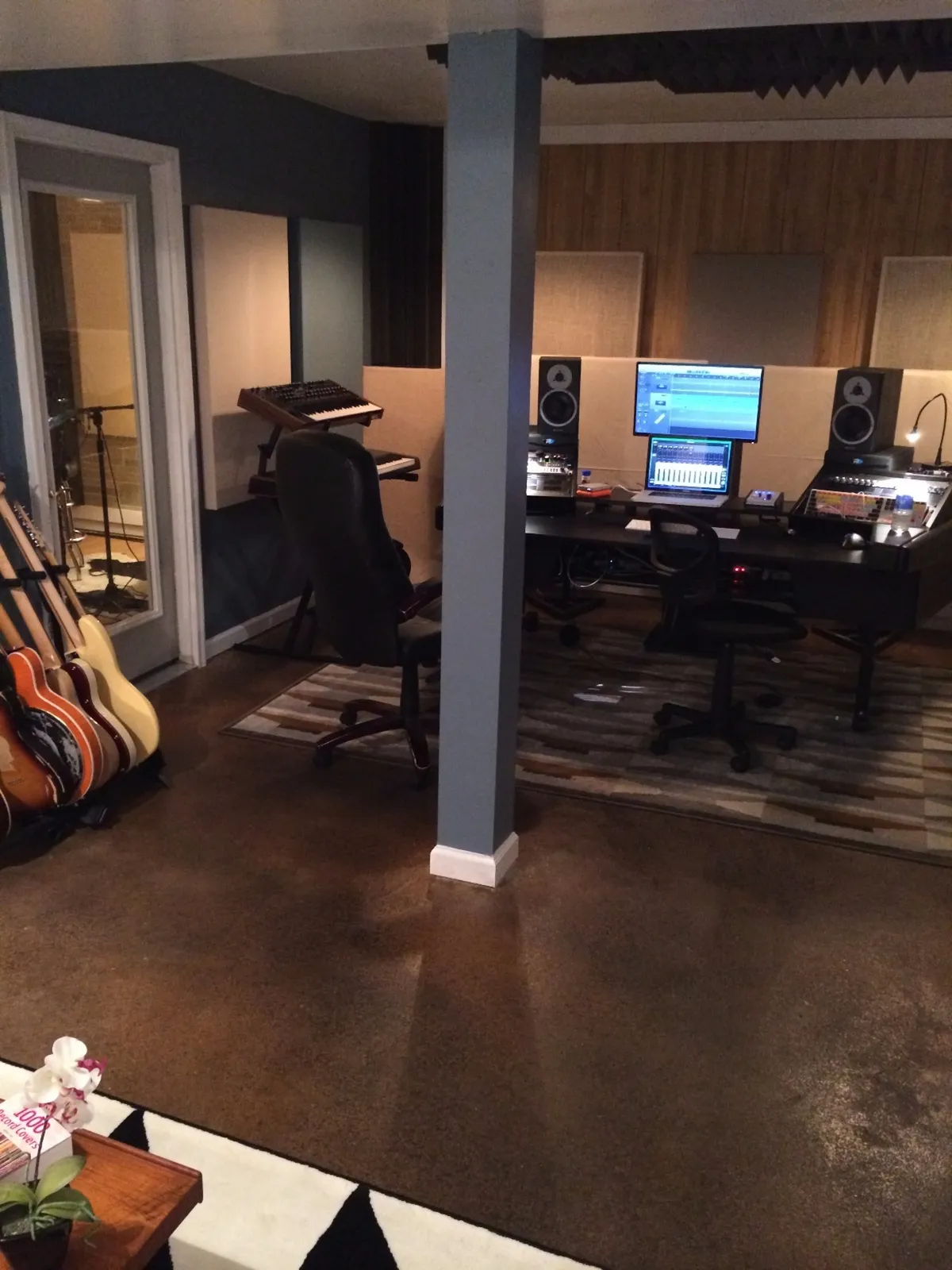 POP PRODUCTION STUDIO / ROOM & BOARD!