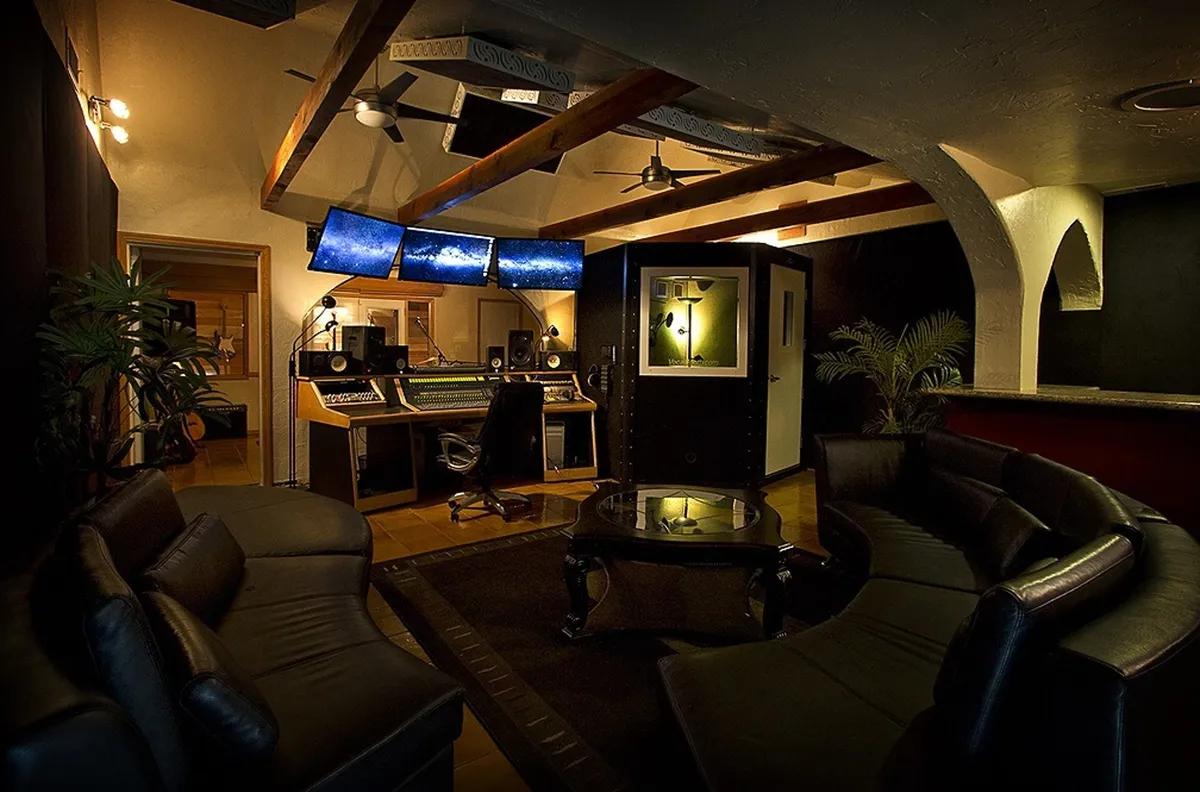 Pro Studio with Amazing Engineer!