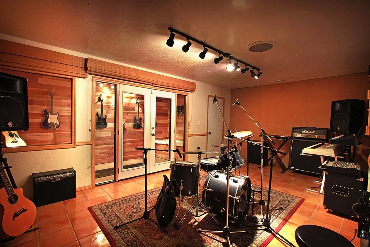 Pro Studio with Amazing Engineer!