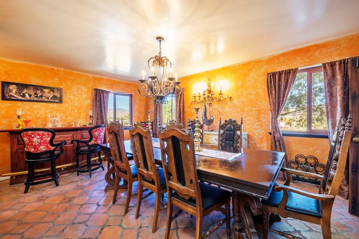 R&B Rockin'Ranch, Pioneertown, CA entire estate w/privacy!