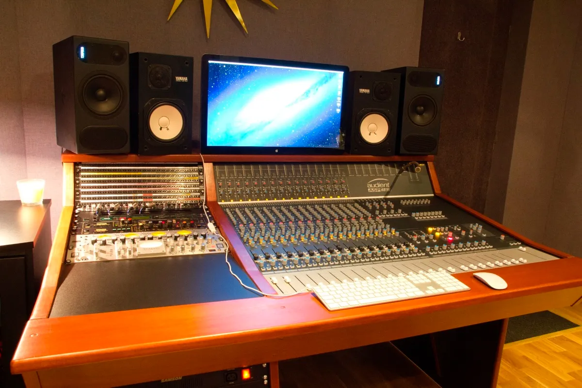 Ravenscourt Studios (Studio 1)