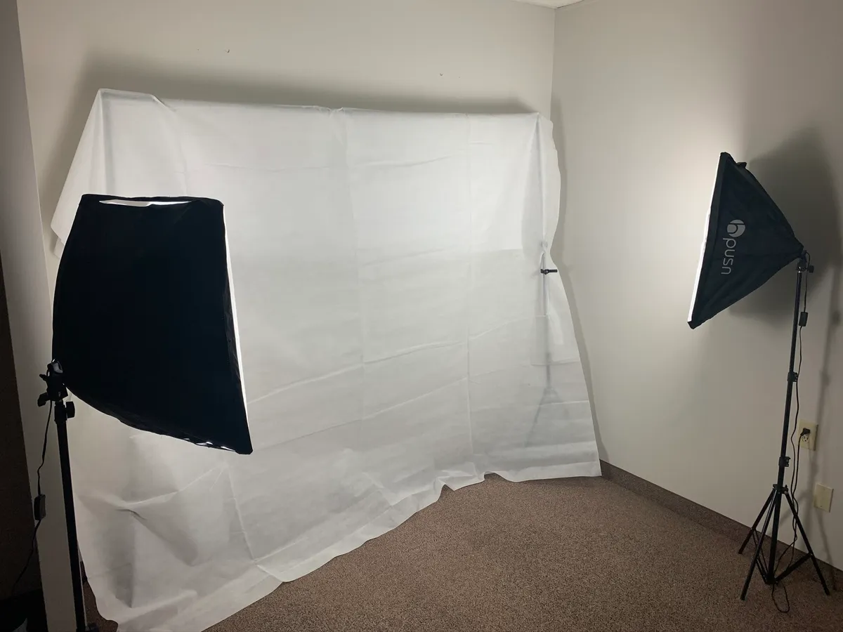 Right Vibe Entertainment Studio