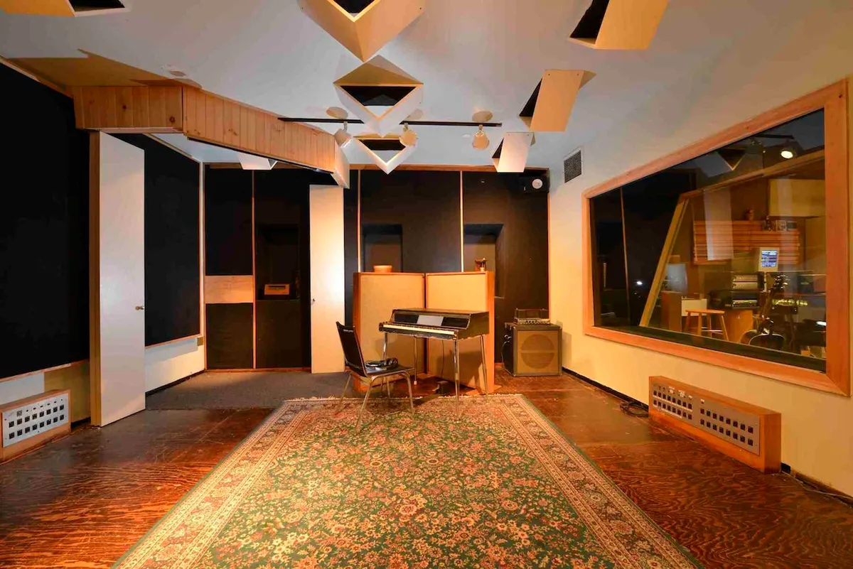 Shelter Island Sound