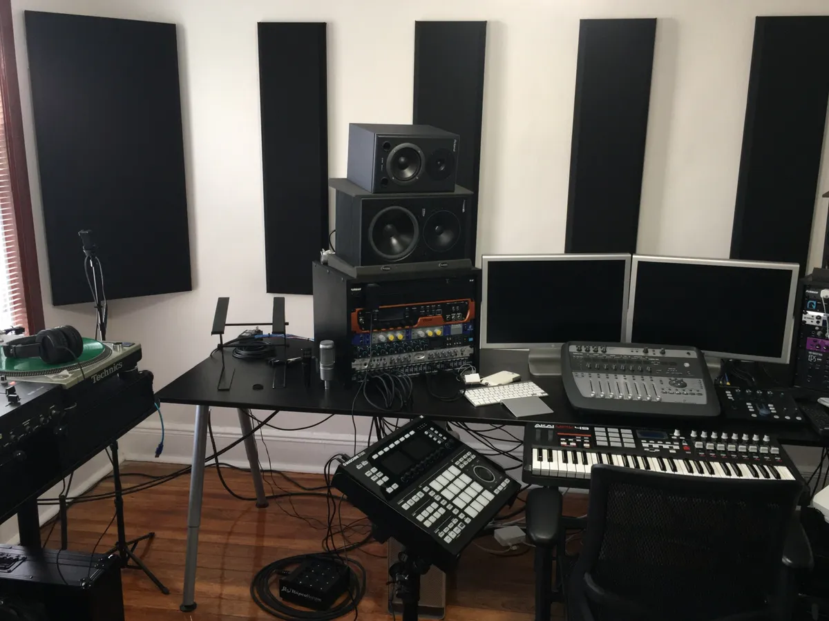 Sound Wave Studios™