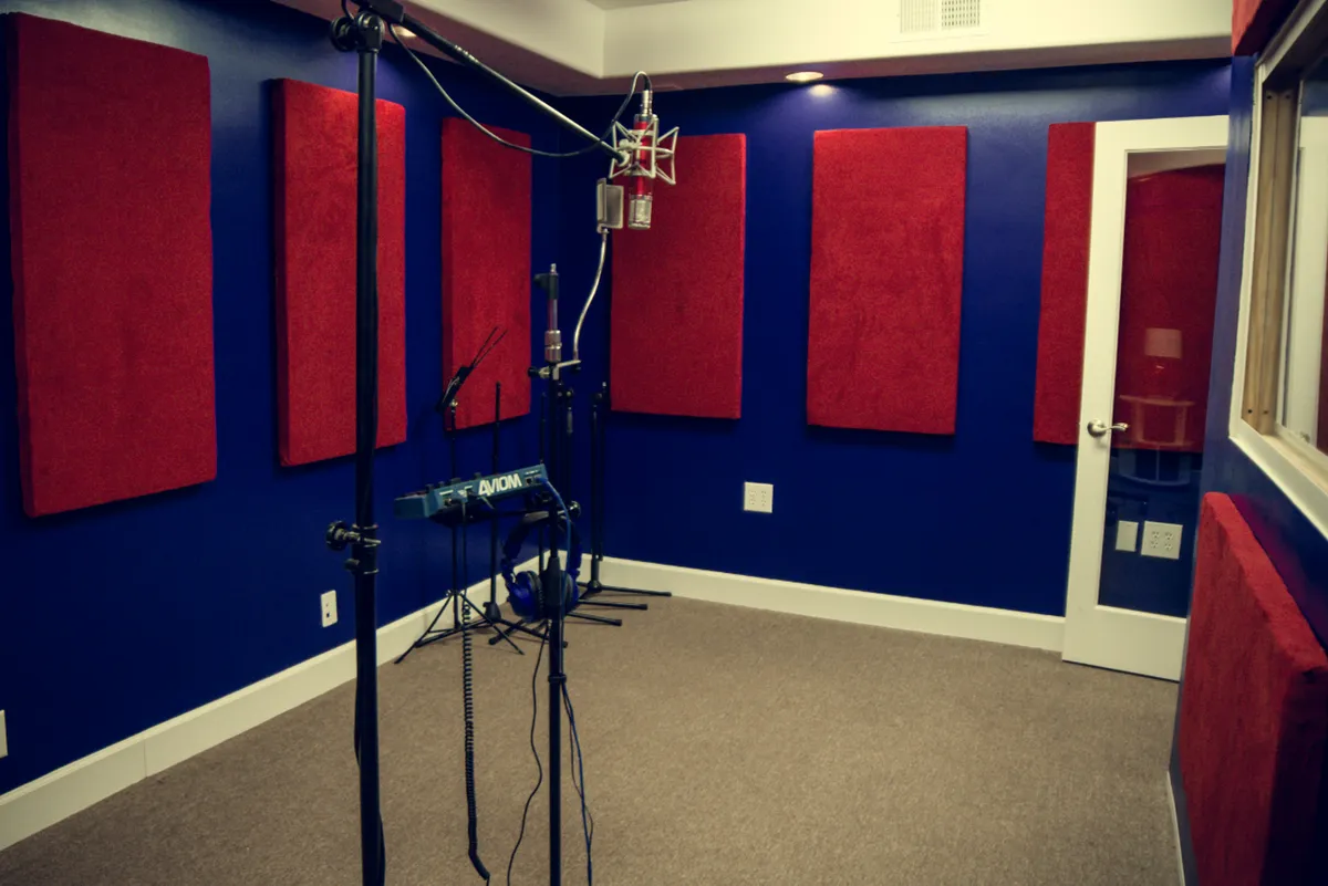 Studio 9ine 2wenty One