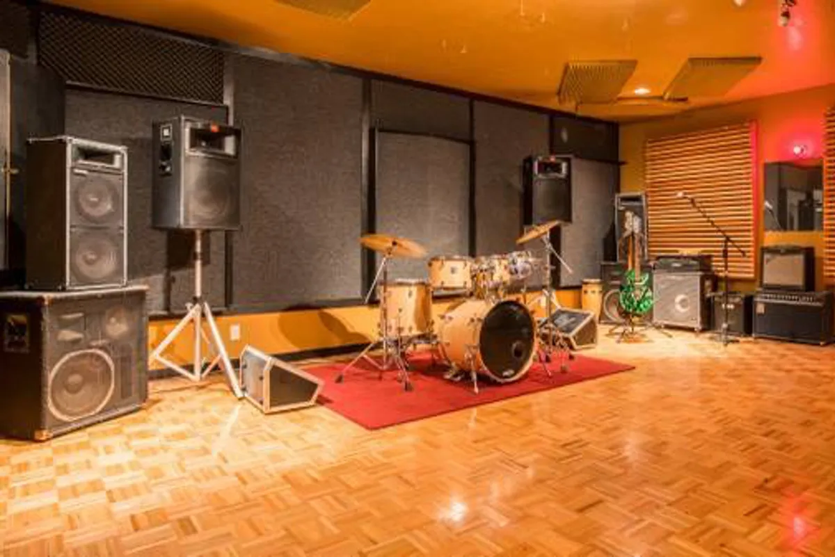 Studio Sunshine (Marin)