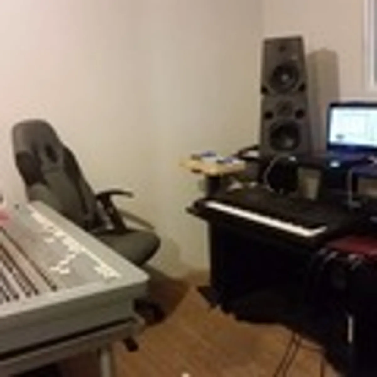 Studio Sunshine (Marin)