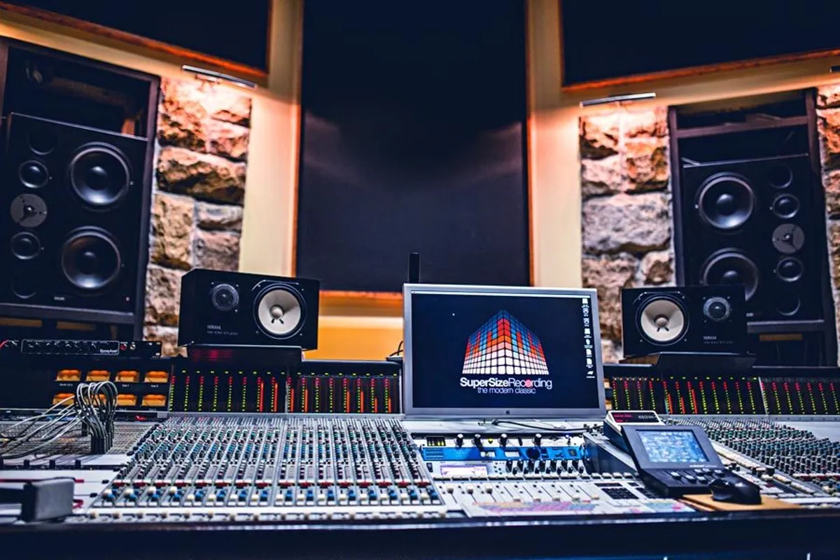 SuperSize Recording Studio B (Mixing/Mastering)