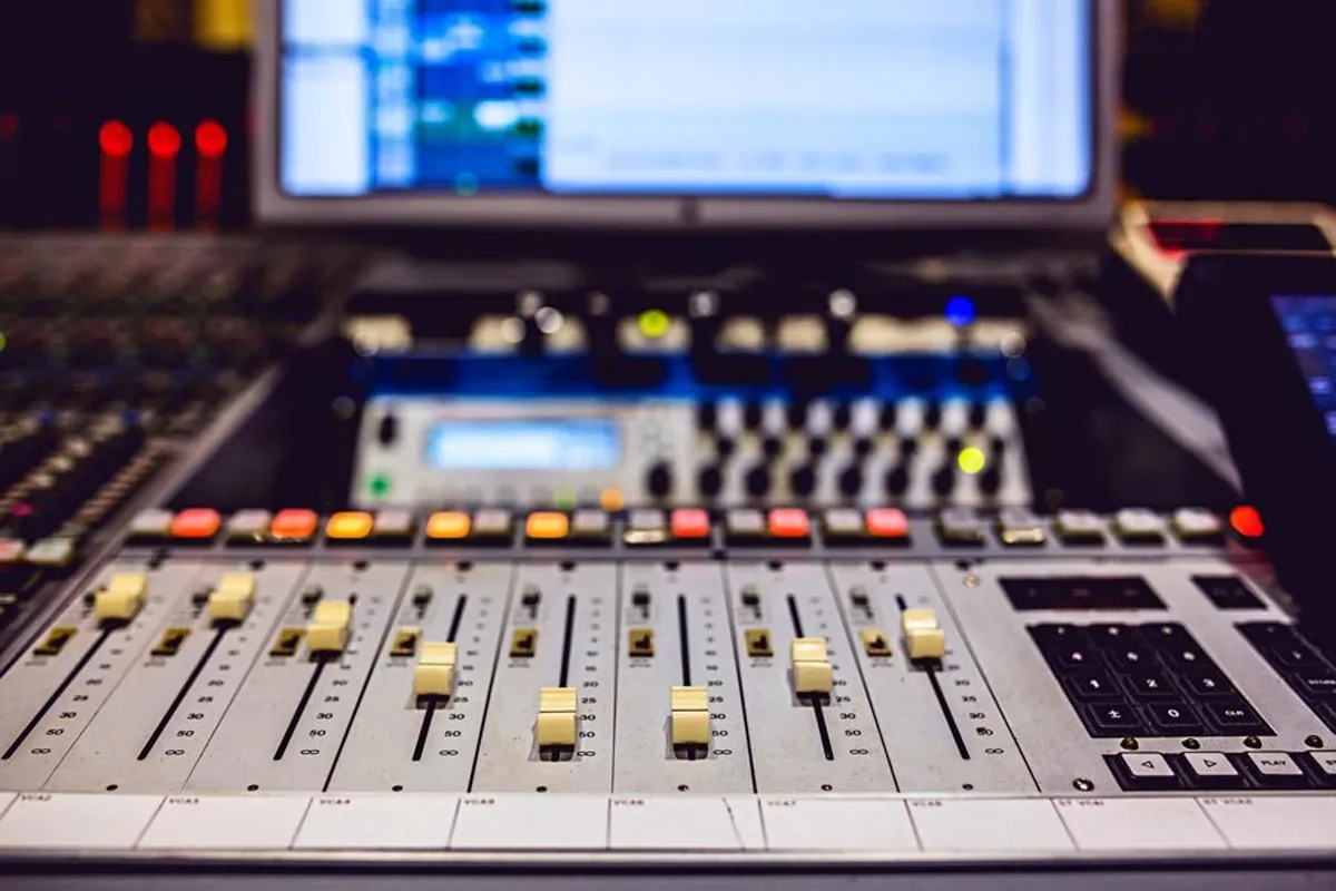 SuperSize Recording Studio B (Mixing/Mastering)