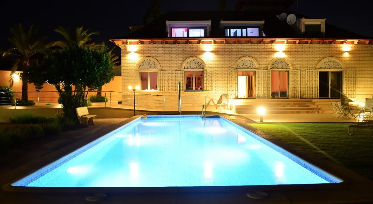 Supertone Records Studio