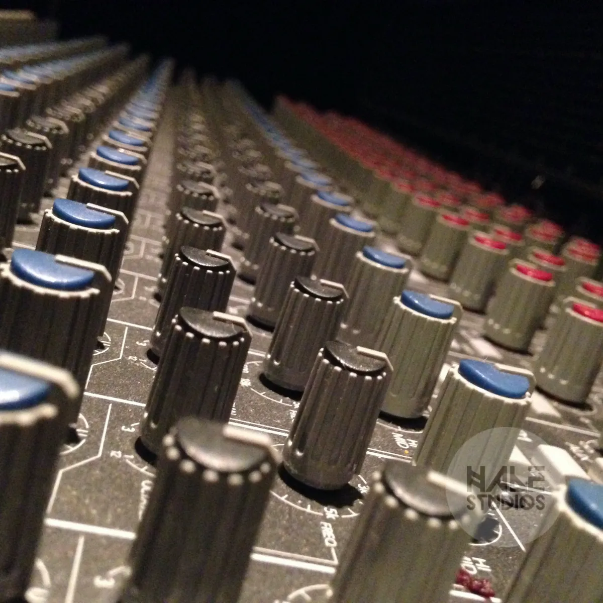 Synth Recording Studio