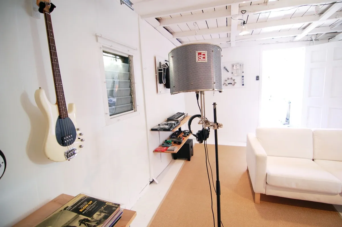 The White Room Studio - CLOSED