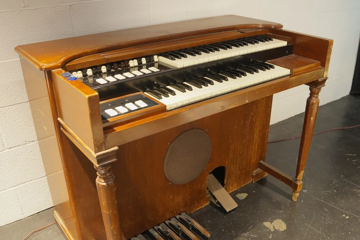 Ultimate Studios, Inc