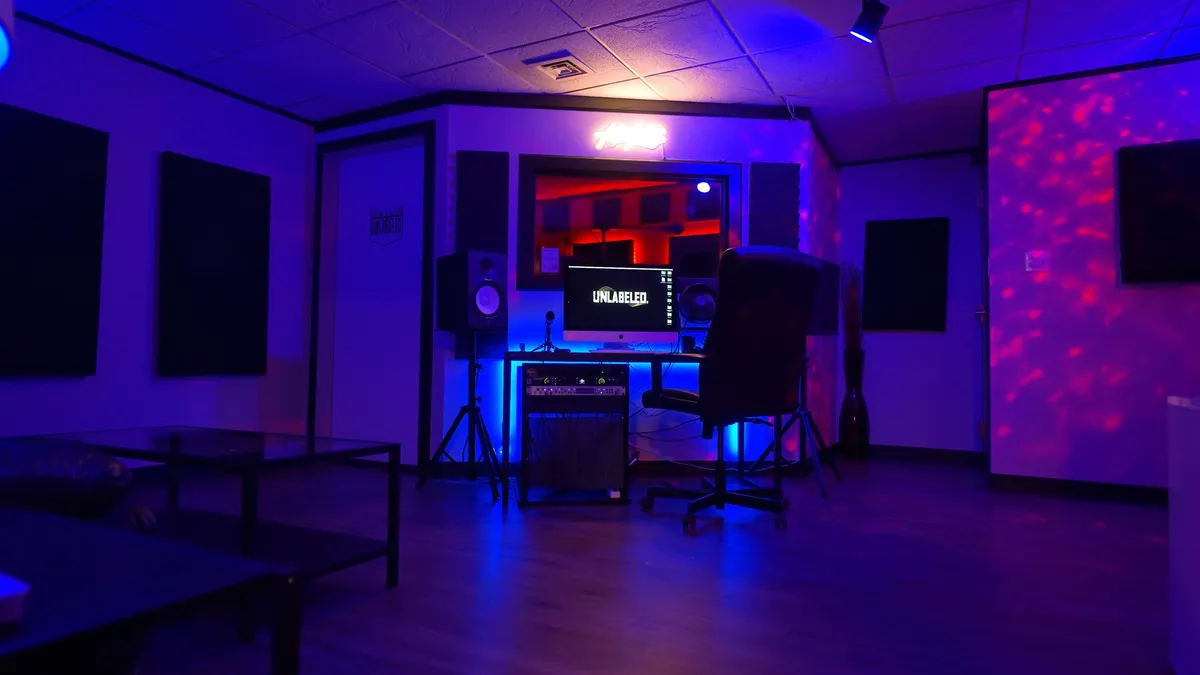 Unlabeled Music Services