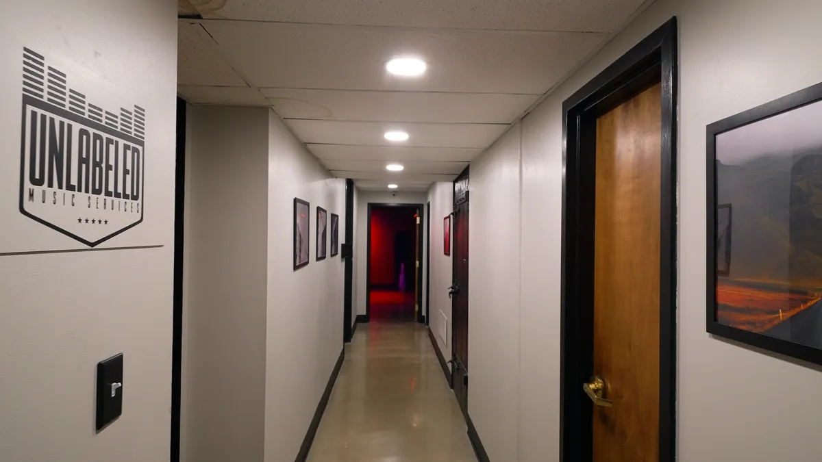 Unlabeled Music Services