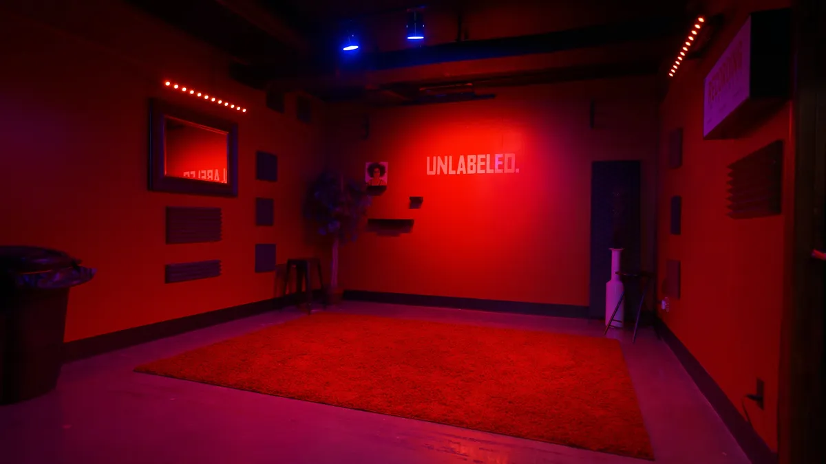 Unlabeled Music Services