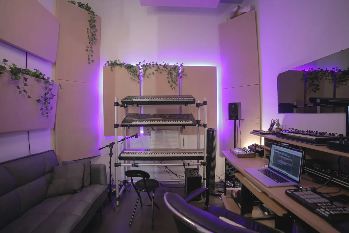 Vague Heat Studio - TEMPORARILY CLOSED