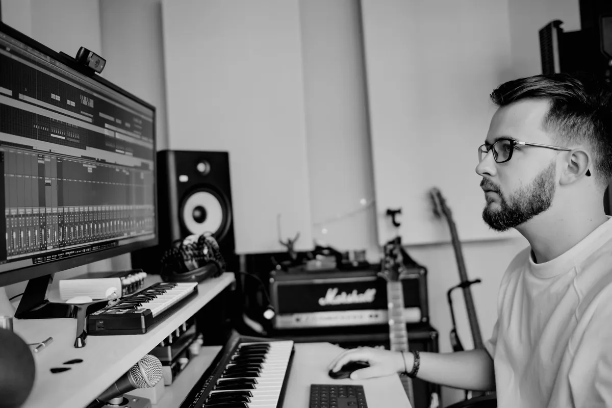 VARO Productions Studio