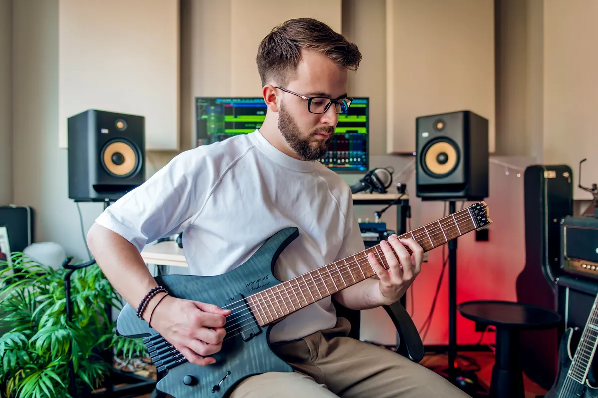 VARO Productions Studio