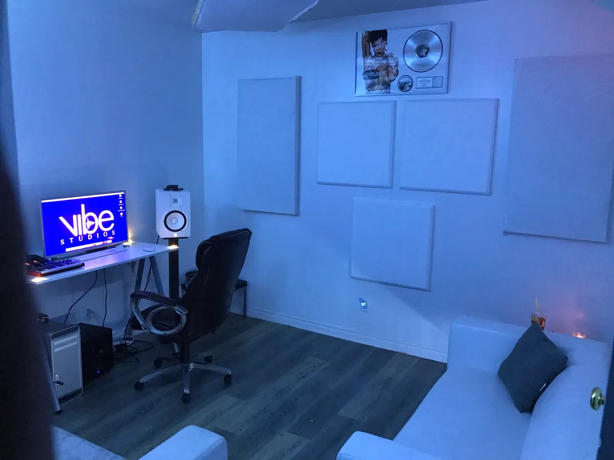 Vibe Studios LA