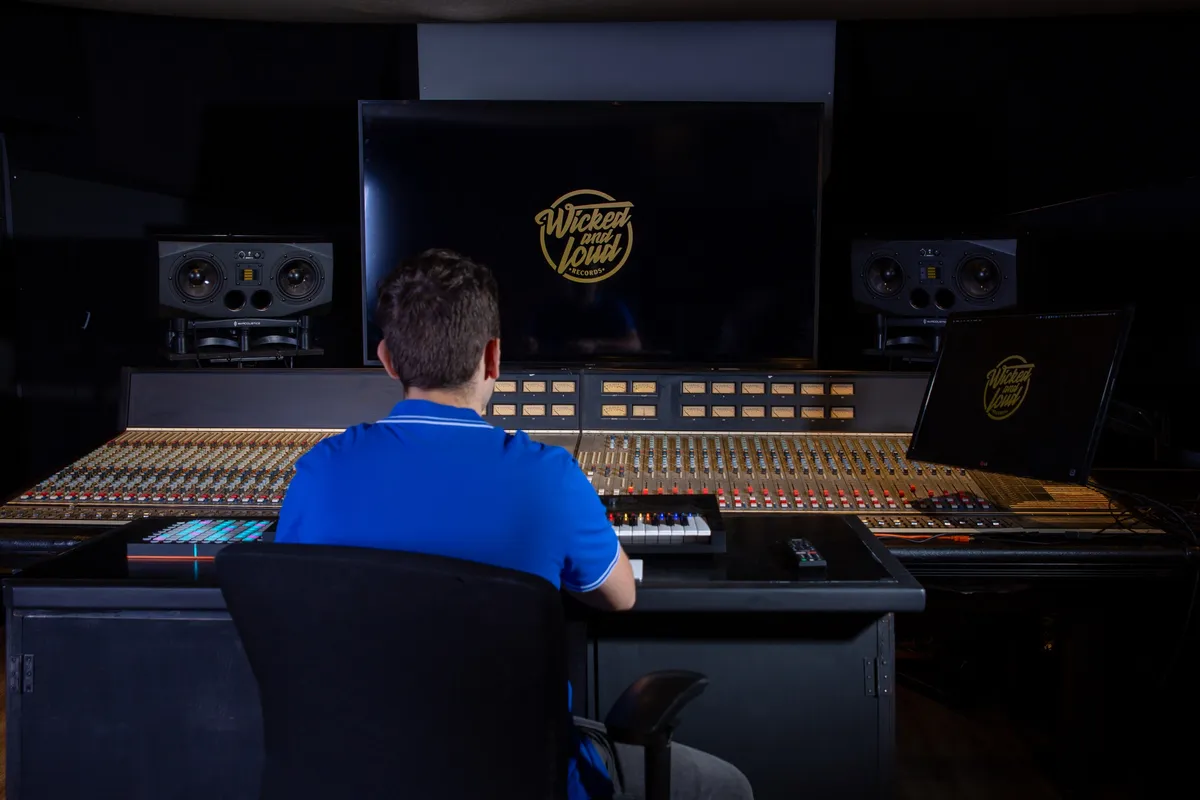 WickedandLoud Studios