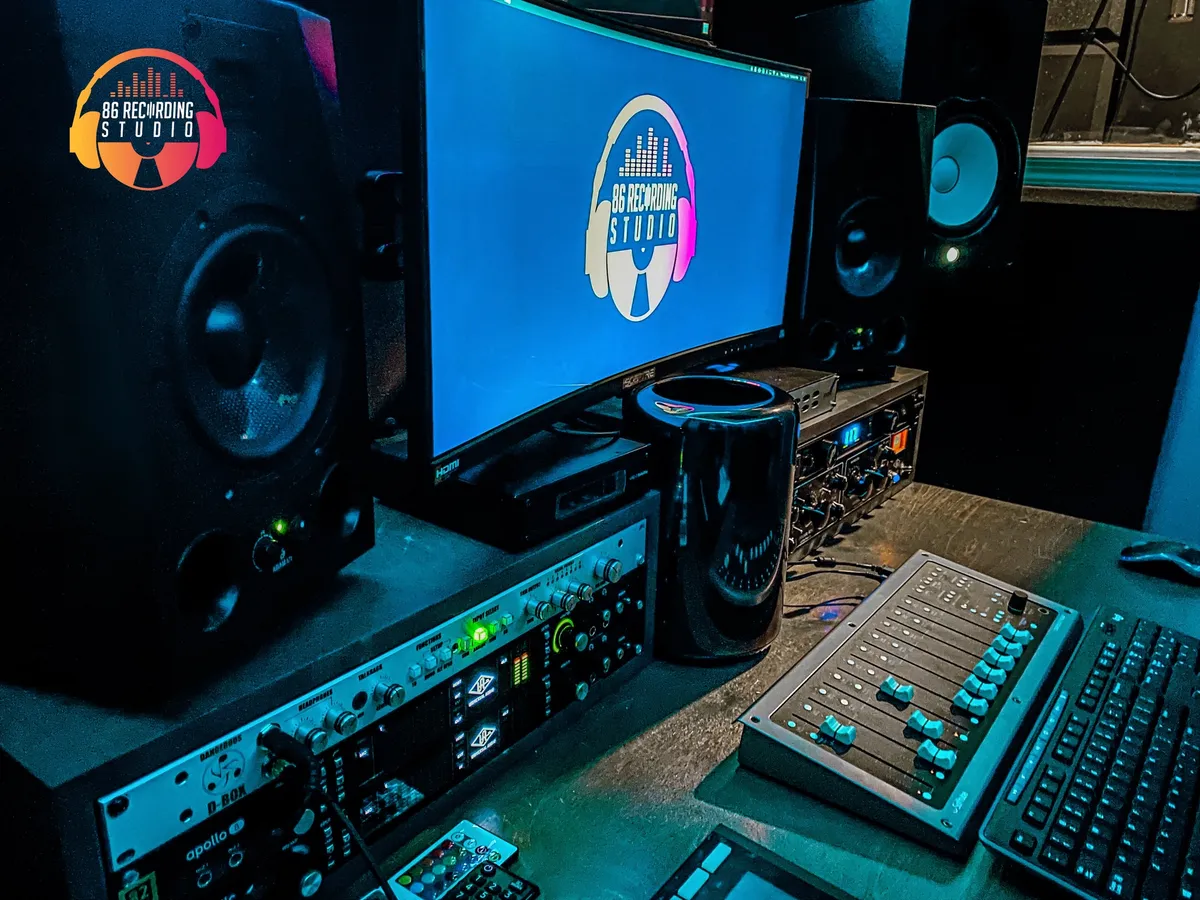 Xander Goodhearts Studio responsible for millions of streams