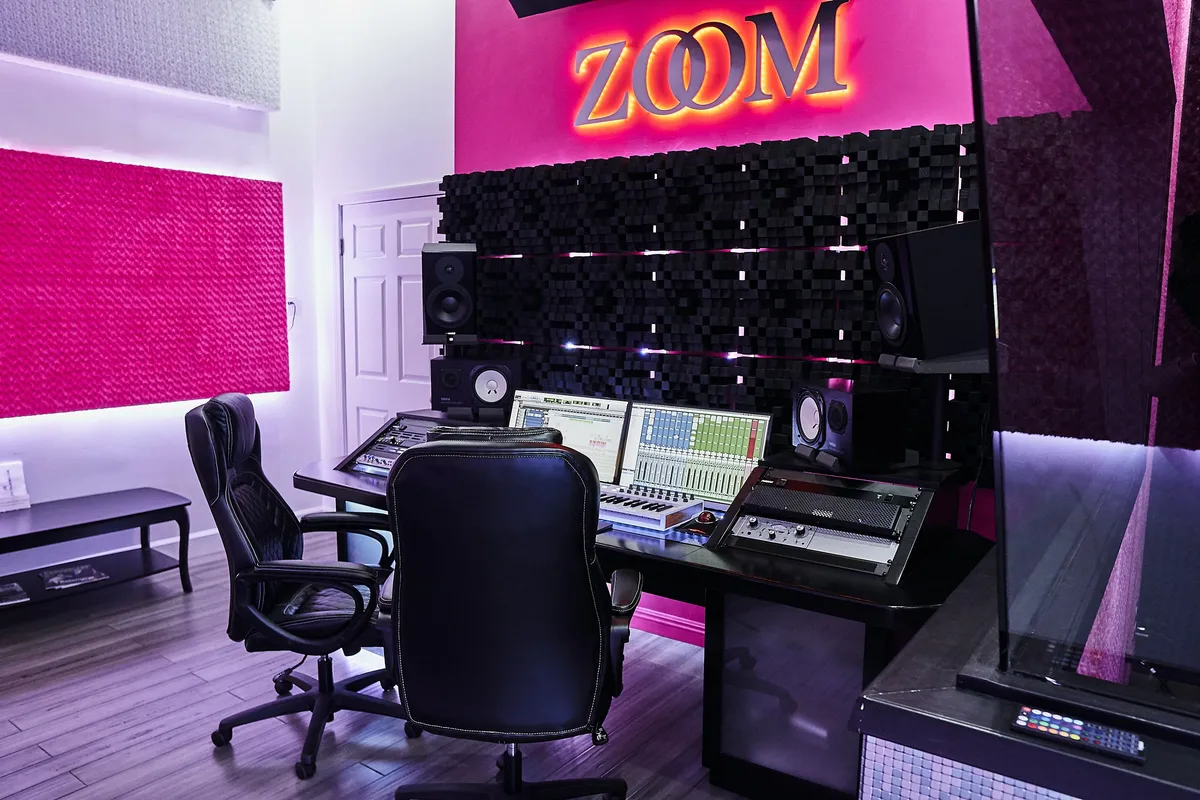 ZOOM Recording Studio